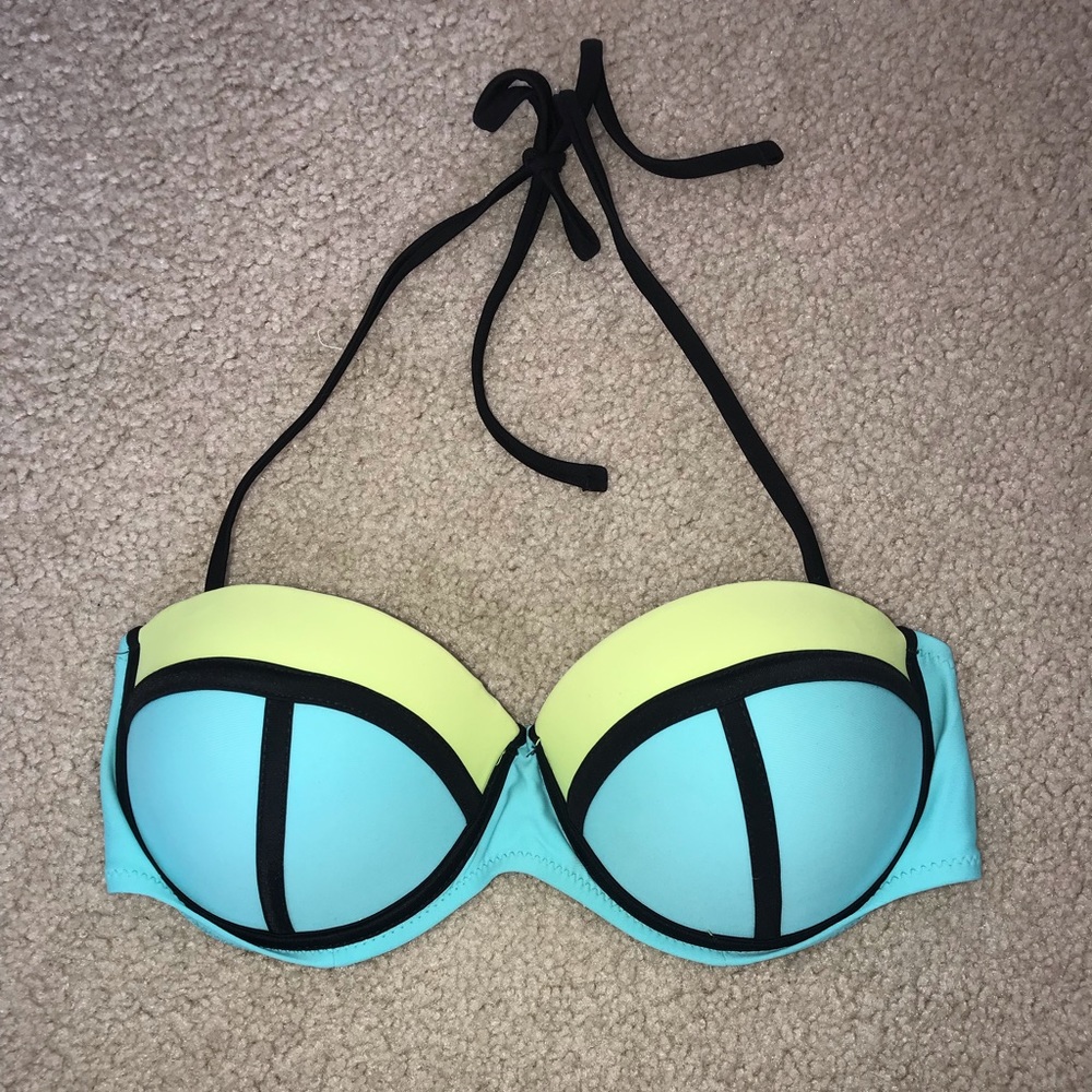 Bikini top